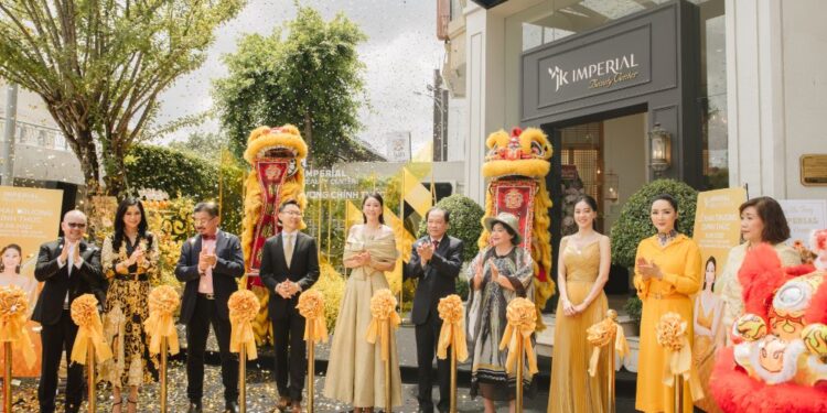 CEO Hà Kiều Anh “bắt tay” ông chủ thương hiệu JK hàng đầu Hàn Quốc