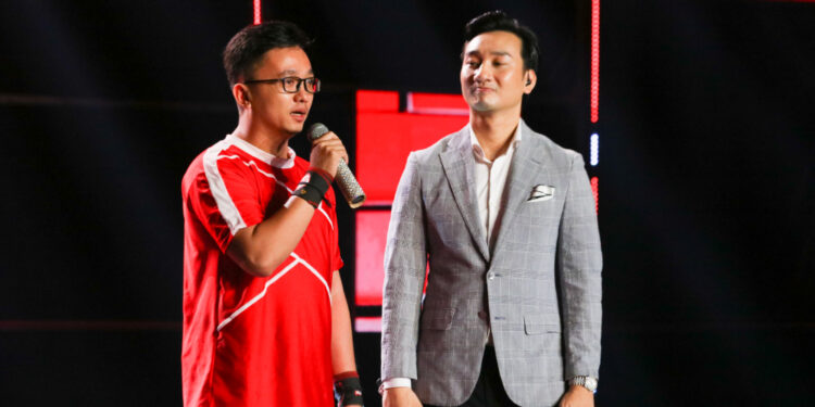 Ca sĩ VP Bá Vương lật mặt ‘nhanh như chớp’ trên sân khấu Trò Chơi Trời Cho