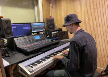 Đen comeback lần thứ 4 trong năm, tung 2 Teaser cùng lúc cho MV Diễn Viên Tồi 