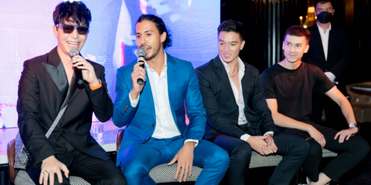 Nathan Lee “quẩy” hết cỡ cùng dàn mỹ nhân từ du thuyền riêng, máy bay tư nhân cho đến loạt địa điểm “có tiền cũng không thuê được”