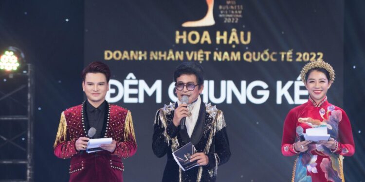 MC Phạm Trường Giang : Dẫn Chung kết hoa hậu truyền hình trực tiếp cần 200% sự tập trung!