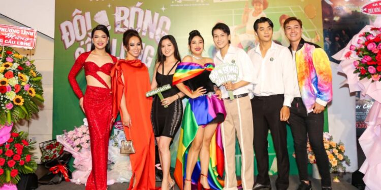 Đoàn lô tô Sài Gòn Tân Thời lần đầu ra mắt webdrama Đội bóng cầu lông