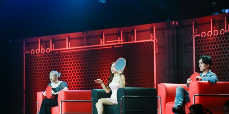 Trang Pháp phát hiện được ‘sức mạnh toàn năng’