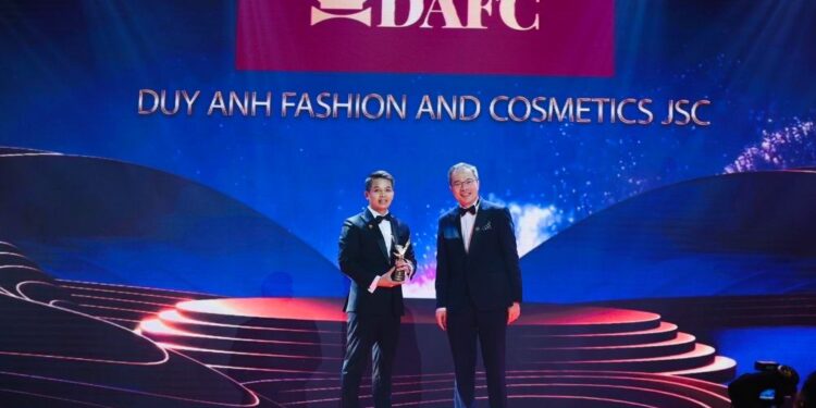 Công ty của Tiên Nguyễn là doanh nghiệp phát triển mạnh của khu vực châu Á Thái Bình Dương