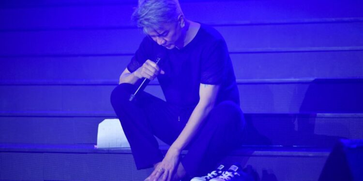 Mr Đàm, Hồng Nhung, Uyên Linh, OPlus tập luyện cả đêm để chuẩn bị cho live concert The Portrait 