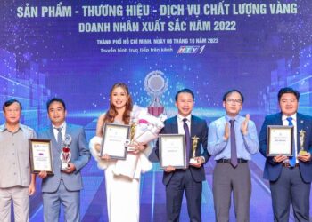 CEO – Á HẬU THANH NHÃ VINH DỰ ĐƯỢC TÔN VINH TOP 10 DOANH NHÂN XUẤT SẮC 2022