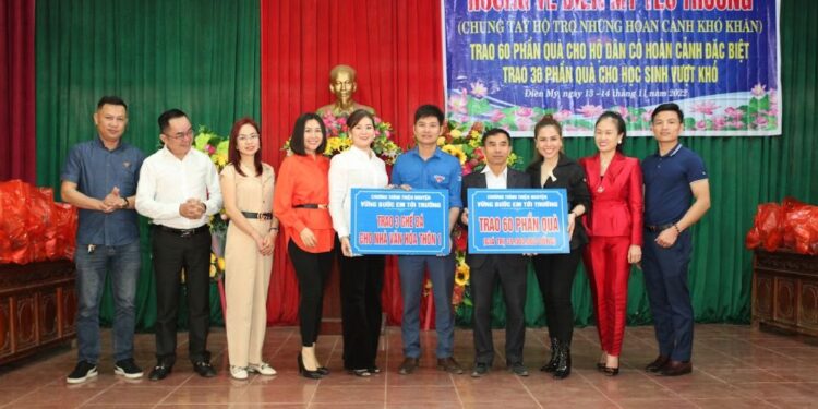 Hoa hậu Doanh nhân Toàn năng châu Á mang yêu thương về với bà con và học sinh nghèo tại Hà Tĩnh