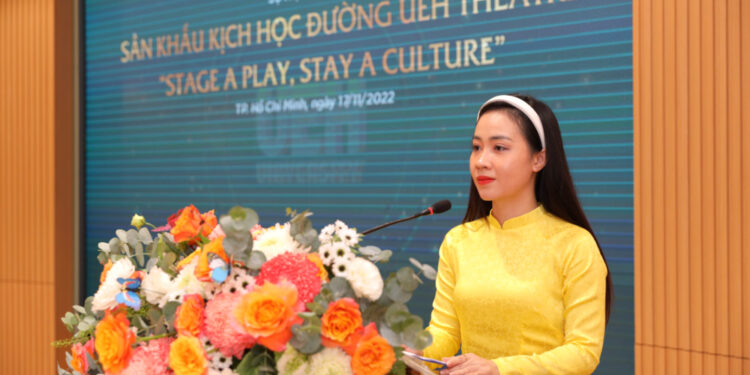 Ra mắt sân khấu kịch học đường UEH cùng các khóa đào tạo ngắn hạn truyền cảm hứng nghệ thuật