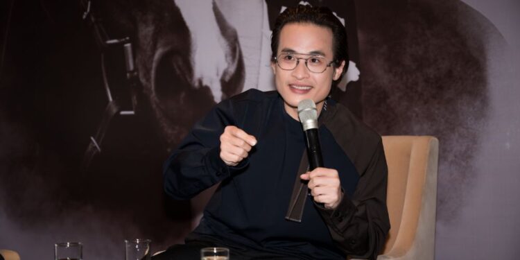 Hà Anh Tuấn mang Live Concert “Chân trời rực rỡ- The Glorious Horizon” về với quê Cha, đất Tổ