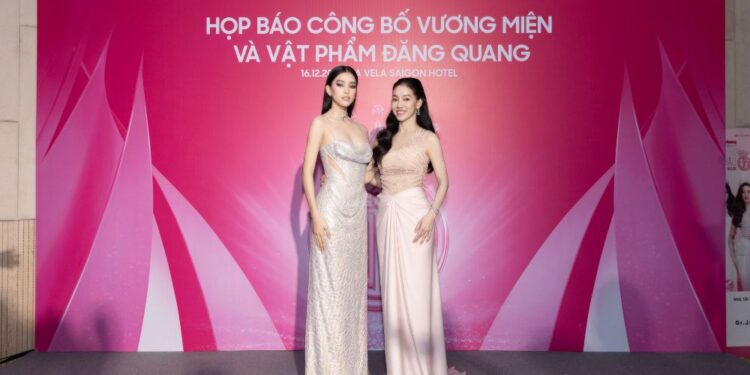 BÀ TRÙM HOA HẬU CHƠI LỚN, HỨA BAO RẠP PHIM ỦNG HỘ TIỂU VY