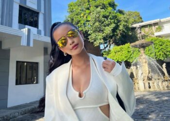 CARLOS TIẾT LỘ BÍ KÍP GHI ĐIỂM PHỎNG VẤN KÍN MISS UNIVERSE: “HOA HẬU LÀ NGƯỜI ỨNG XỬ KHIẾN BAN GIÁM KHẢO PHẢI SUY NGHĨ”