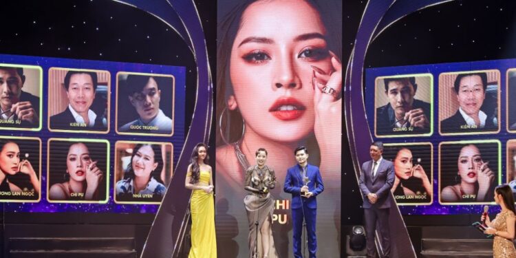 Thanh Trúc, Quang Sự, Chi Pu và Gin Tuấn Kiệt lần lượt ẵm cúp diễn viên được yêu thích nhất Điện ảnh và Truyền hình
