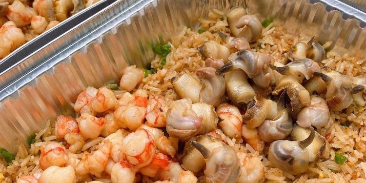 Ông Sủi với 3 món cơm chiên trứ danh