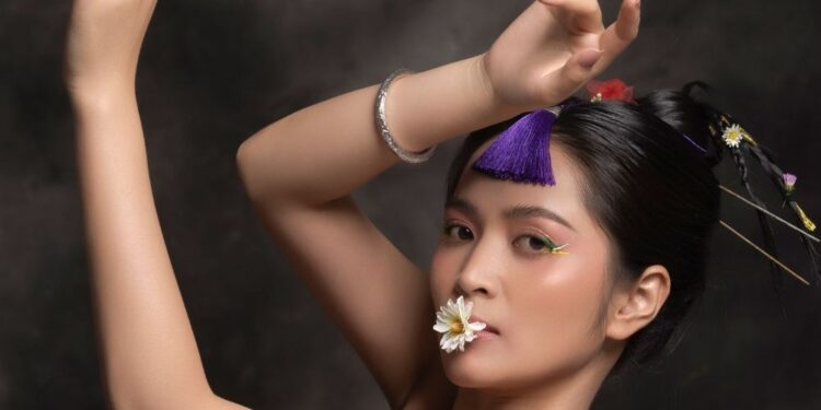 NS Nguyễn Văn Chung chắp bút ca khúc mới cho Duyên Quỳnh