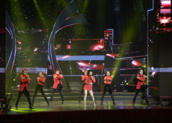 Chi Pu tiếp tục thắng giải Ngôi Sao Xanh