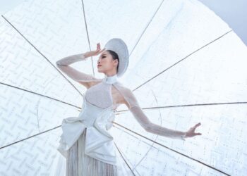 THANH THANH HUYỀN KHOE ẢNH DIỆN “BÁNH TRÁNG”, SẴN SÀNG TỎA SÁNG CÙNG VÁY DẠ HỘI CỦA LÊ THANH HÒA