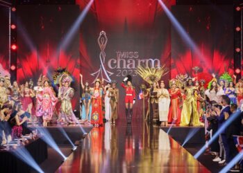 Choáng ngợp trước loạt trang phục dân tộc ‘càn quét’ sân khấu bán kết Miss Charm 2023