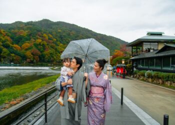 Xem xong MV Đông Nhi – Ông Cao Thắng chỉ muốn bay ngay tới Nhật để check-in loạt cảnh đẹp như phim