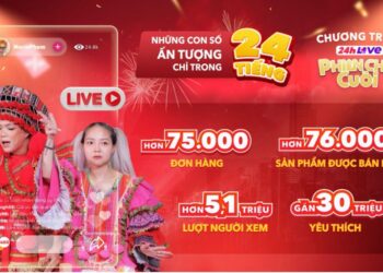 YEAH1 UP XÂY CHUẨN MỚI KHI ĐẦU TƯ SÀN CATWALK TRONG LIVESTREAM BÁN HÀNG