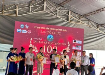 Phú Quốc xác lập kỷ lục quốc gia với 100 món ăn từ ghẹ