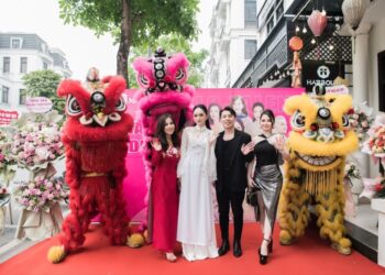 Dàn sao Việt đình đám chúc mừng Hoa hậu Như Quỳnh và các cộng sự mở Học viện đào tạo người mẫu nhí