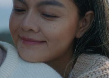 Khoảnh khắc ngọt ngào của Phạm Quỳnh Anh và “tri kỷ” trong MV đốn tim khán giả 