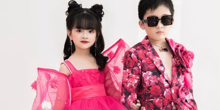 Mẫu nhí Lưu Vũ Bình An thần thái đỉnh cao trên sàn diễn Thời trang MLQ-Talent Academy