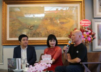 Góc nhìn đa chiều về con người và cuộc sống trong tranh của họa sĩ Ngô Đồng