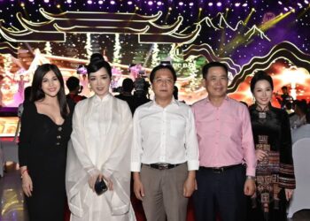 Hoa hậu Nguyễn Như Quỳnh hội ngộ cùng Hoa hậu Giáng My, siêu mẫu Võ Hoàng Yến tại Đại Hội Thẩm Mỹ Quốc Tế – Tri Ân Tổ Nghề Ngành Làm Đẹp Việt Nam