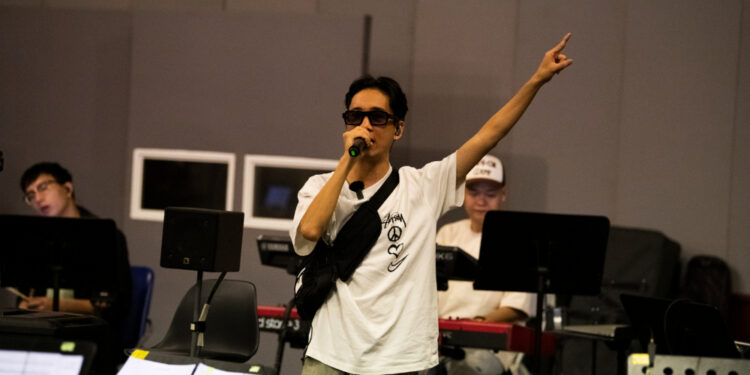 Những hình ảnh đầu tiên của Đen và dàn khách mời tập luyện hết mình cho “Show của Đen” Hà Nội 