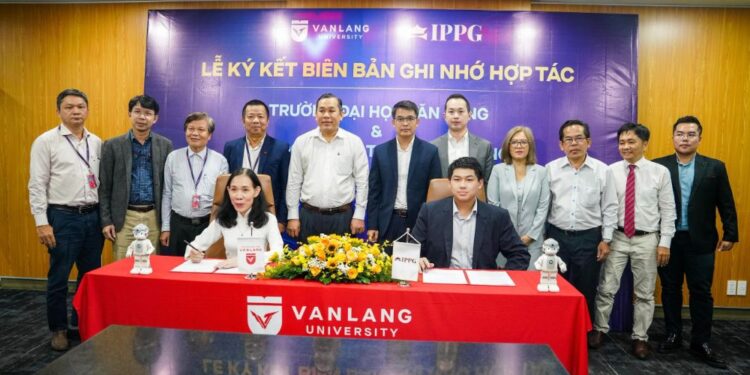 IPPG hợp tác cùng Trường Đại học Văn Lang phát triển chương trình giáo dục AI-Robotics dành cho cấp Cao Đẳng & Đại học