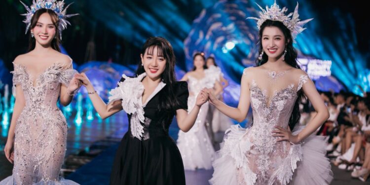 Á HẬU PHƯƠNG NHI DIỄN FIRST FACE CHO BST MỚI “SONG OF MERMAID”