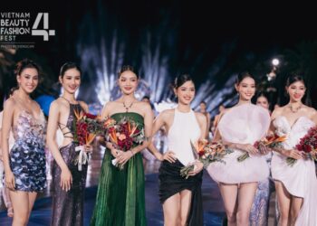 LỘ DIỆN CÔ GÁI THẮNG GIẢI NGƯỜI ĐẸP THỜI TRANG TRÊN SÂN KHẤU VBFF 4