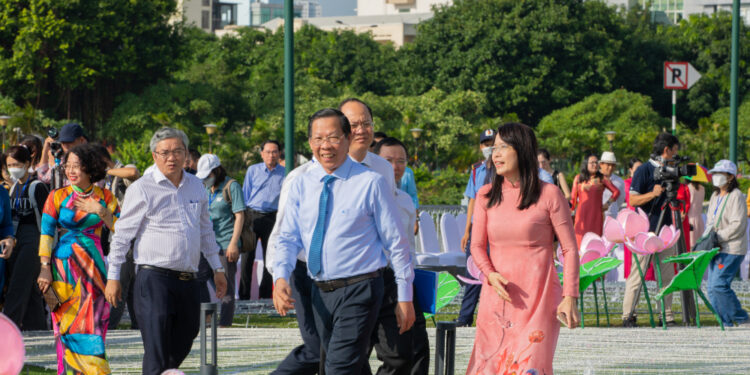 Chính thức khai mạc Lễ hội sông nước Thành phố Hồ Chí Minh