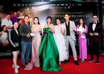 Dàn nghệ sĩ danh tiếng Việt tham dự ra mắt dự án phim Bí Mật Showbiz của Phi Thanh Vân