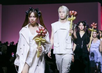 BẢO HÀ ĐƯỢC CÁC NGƯỜI MẪU HÀN QUỐC KHEN NGỢI