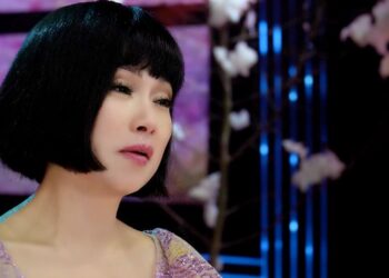 ‘CA SĨ TỈ PHÚ’ HÀ PHƯƠNG KHÓC NỨC NỞ, BỊ TRẦN SANG PHỤ BẠC, CHUYỆN GÌ ĐANG XẢY RA?