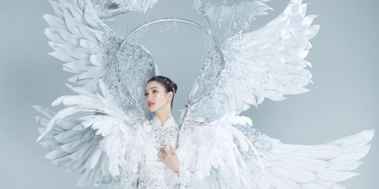 Trang phục Văn hóa dân tộc chính thức của Phương Nhi tại Miss International 2023