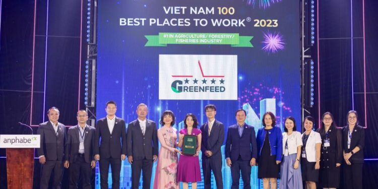 Greenfeed Việt Nam được vinh danh Top 1 nơi làm việc tốt nhất Việt Nam ngành Nông nghiệp – Lâm nghiệp – Thủy sản 2023
