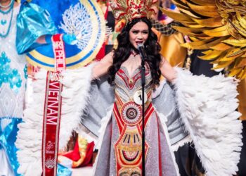 Sandy Nguyễn- Tân Hoa hậu Á Châu tài đức vẹn toàn