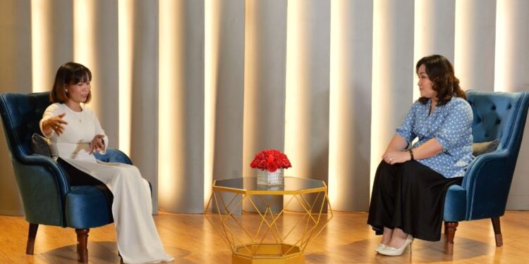 Người Thứ 3: Xem vợ như “công cụ” trả nợ hết lần này đến lần khác, đến bao gạo, chai mắm cũng bị chủ nợ siết