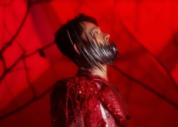 Poppy Nhật Liêm đầu tư trang phục và vũ đạo cực đỉnh cho “Light You Up”