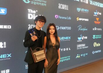 Diệp Lê được trao giải Asia Power Live Commerce 2023 tại Hàn Quốc 