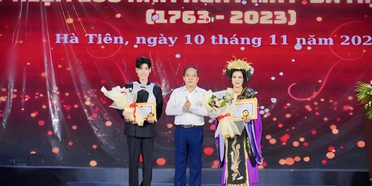 Kim Thành trở về quê hương góp sức cho Lễ tưởng niệm 260 năm ngày mất của bà Mạc Mi Cô