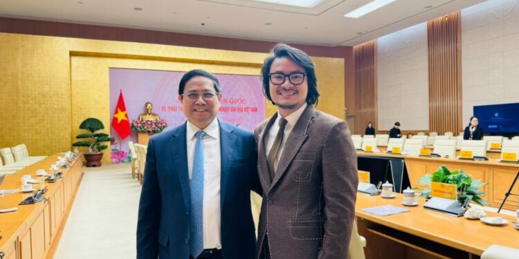 Đạo diễn Hoàng Nhật Nam: Công ty Sen Vàng lấy lỗ làm lời! 