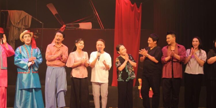  Việt Hương, Võ Tấn Phát, Bảo Bảo – Bộ 3 hài hước của “Lụa máu”