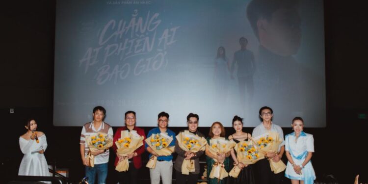 Kevin Toàn chính thức debut với sản phẩm âm nhạc “Chẳng ai phiền ai bao giờ”