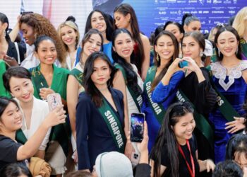 Dàn thí sinh Miss Earth 2023 tiếp tục chuỗi hoạt động của tuần lễ Du lịch TP.HCM 