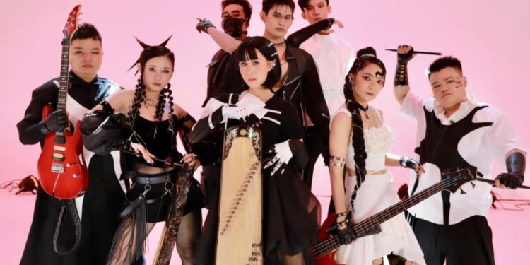 Ban nhạc Nam Tộc ra mắt MV “Này Bình Yên Em Trốn”