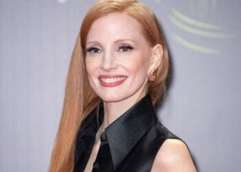Jessica Chastain đối lập phong cách với Gabrille  Union khi cùng diện thiết kế công Trí 